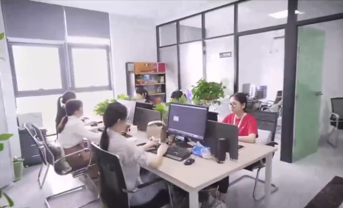 J9直营集团网站制作价格差距为什么这么大？5000元与3万元纯定制网站差别在哪？